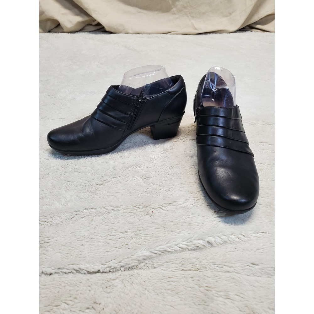 Clarks Black Leather Zipper Heel Shoes 10 Classic Office Capsule Minimalist‎